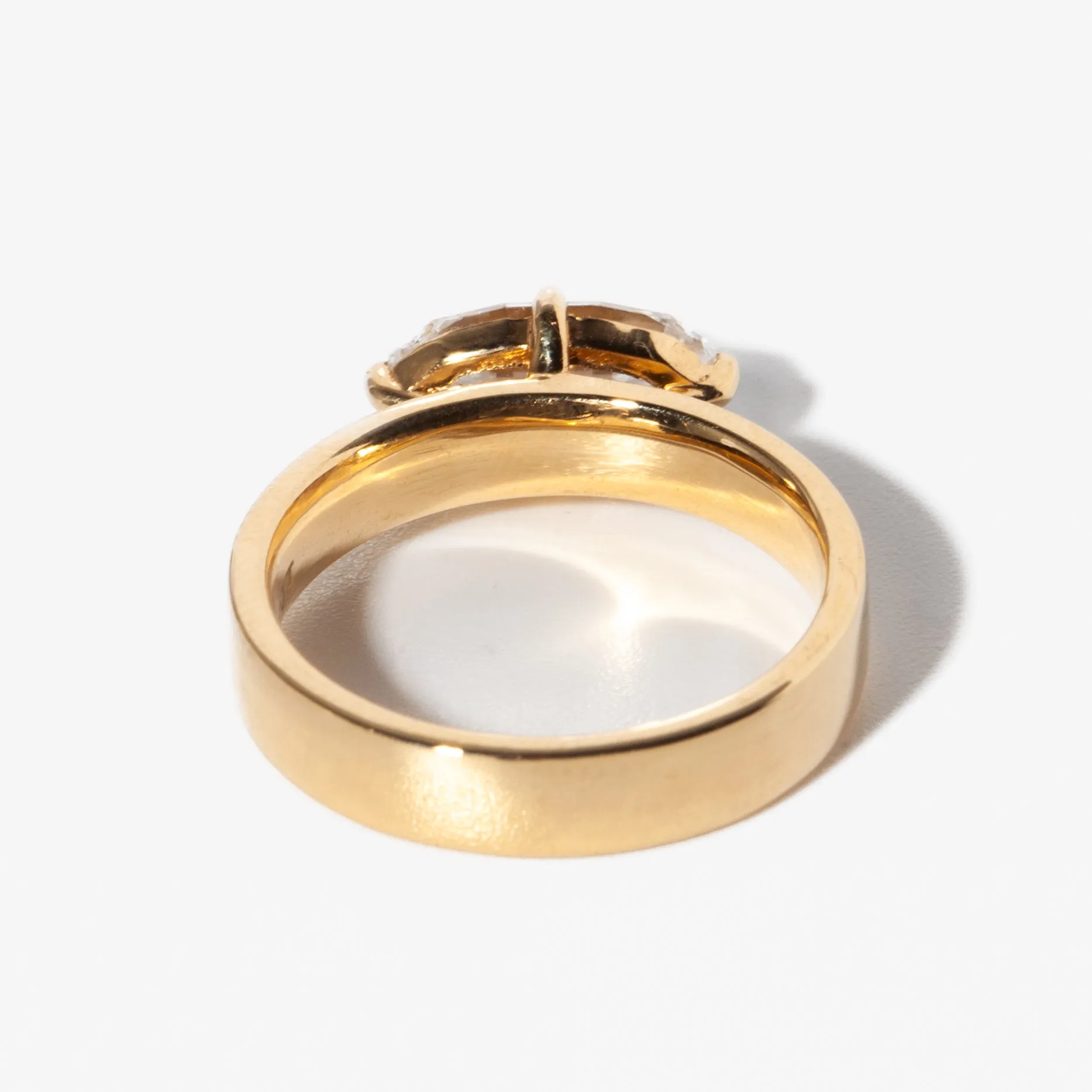 1.40 ct Lab-Grown Step-cut Oval Temple Ring
