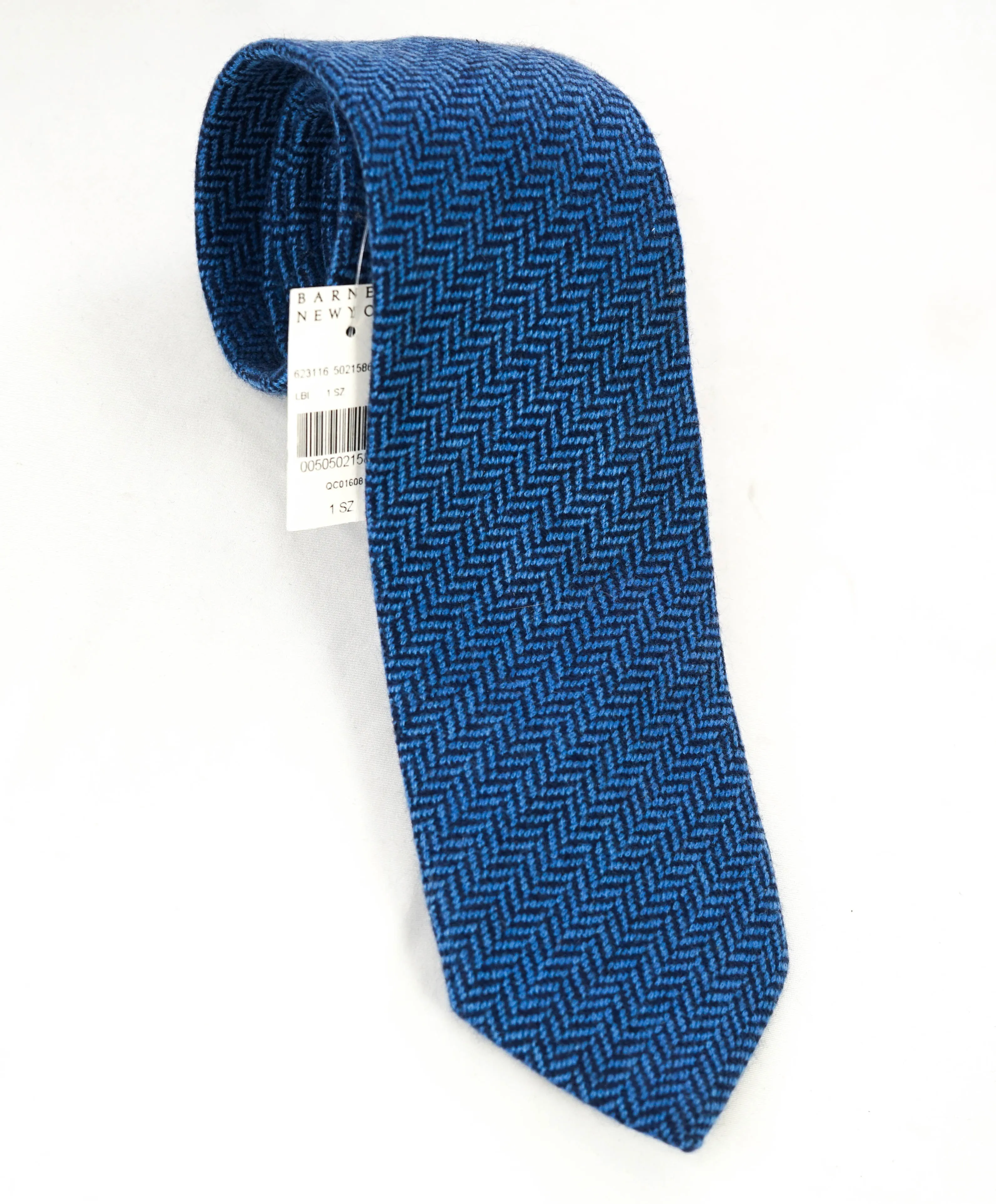 $240 DRAKE'S - Pure CASHHMERE Baby Blue Herringbone Tie 3.25" - Tiie