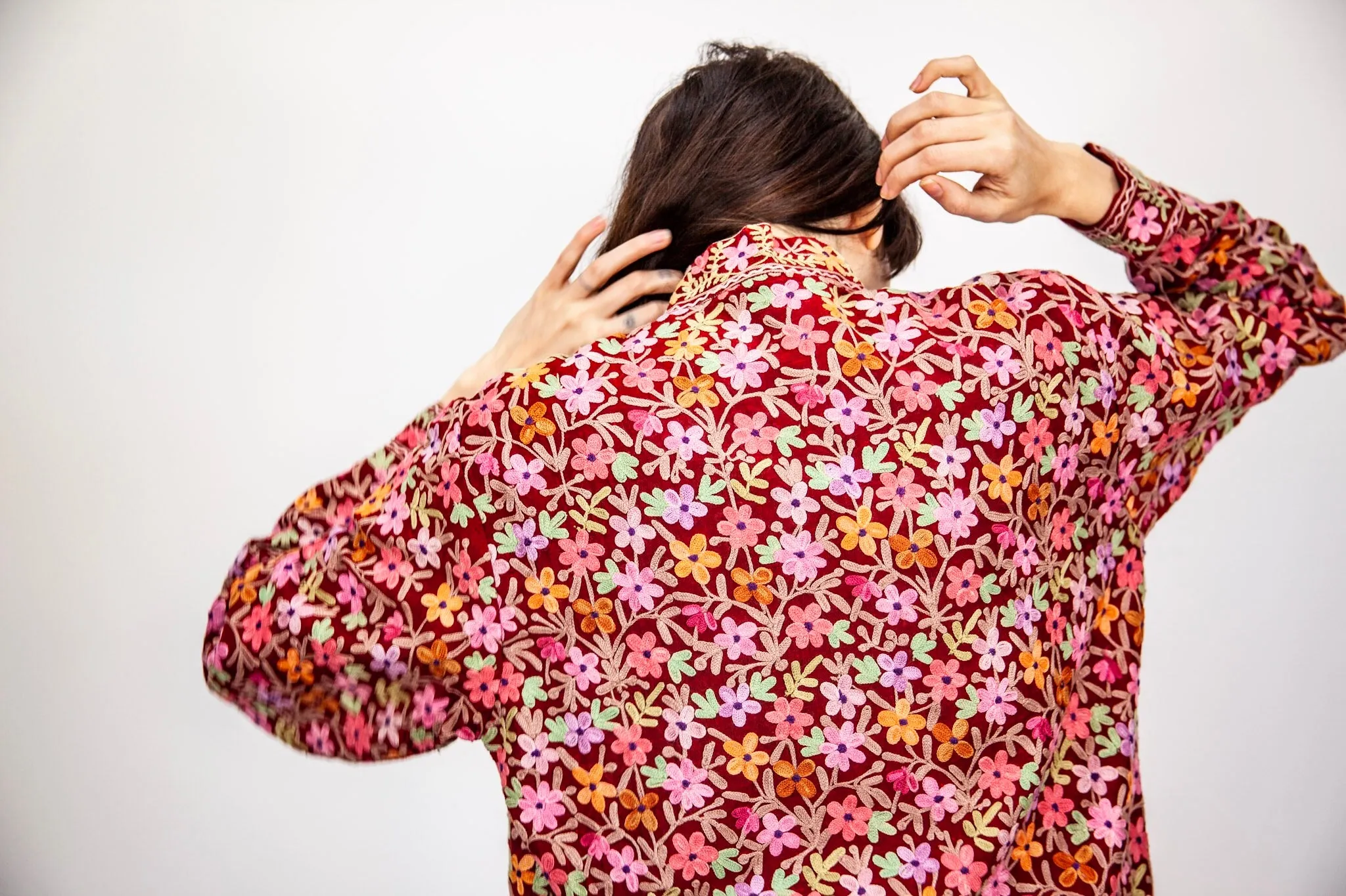 70’s FLORAL EMBROIDERED JACKET / MEDIUM