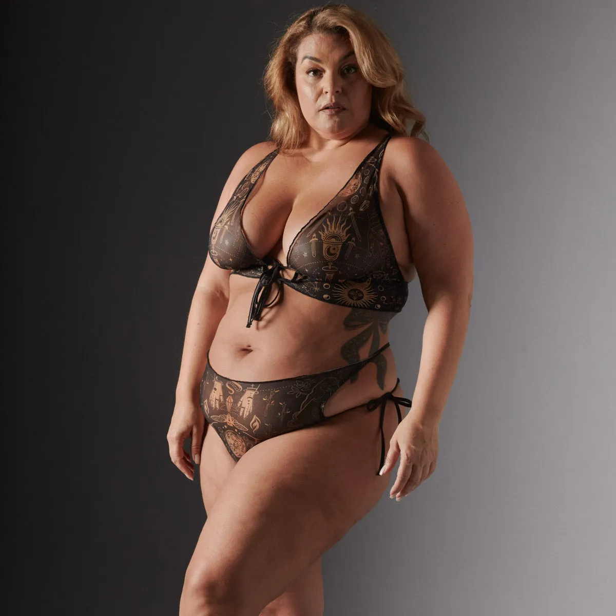 Arcana Thong