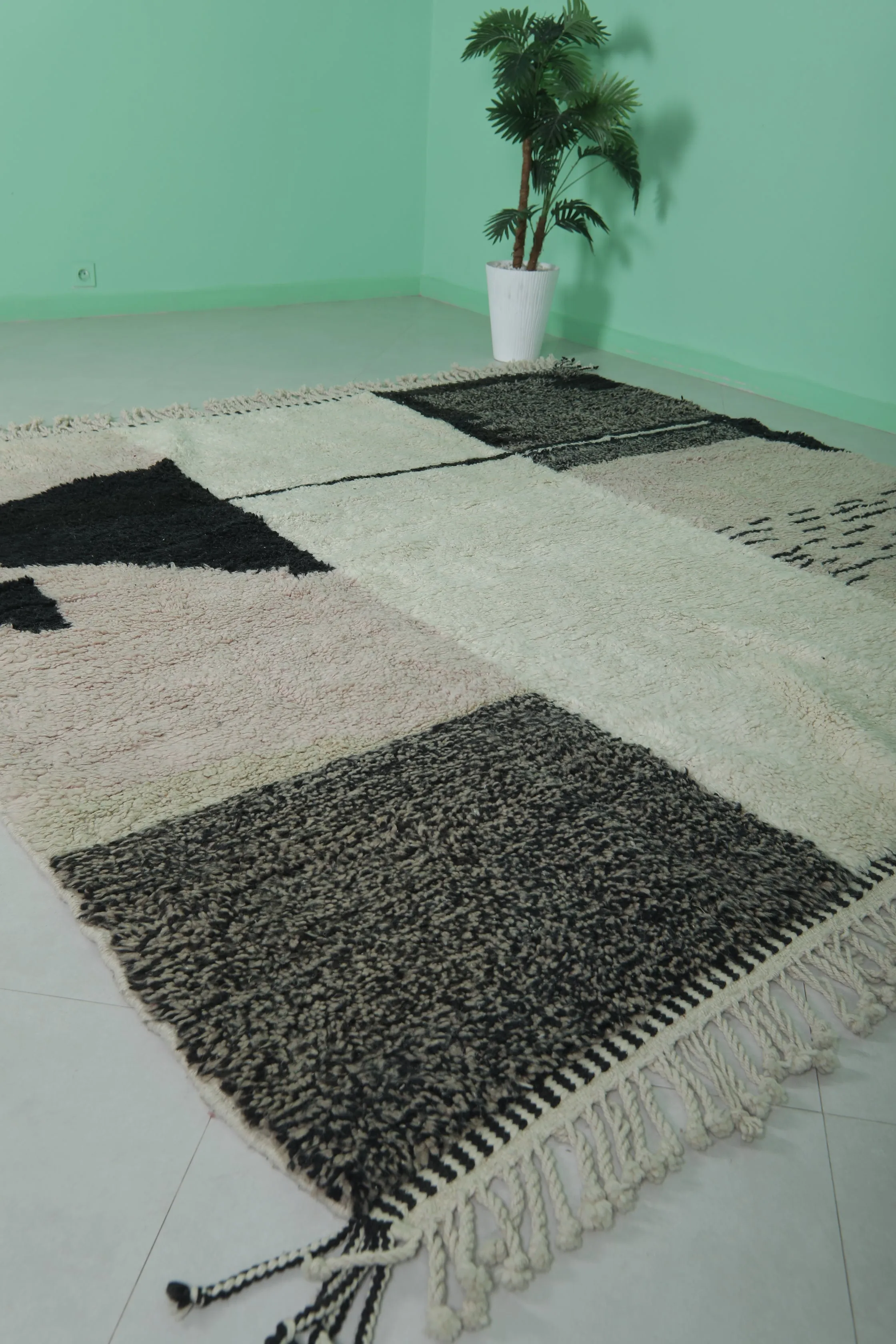 Beni Ourain Moroccan Rug - 8.3 x 8.2 ft | Handwoven Abstract Design