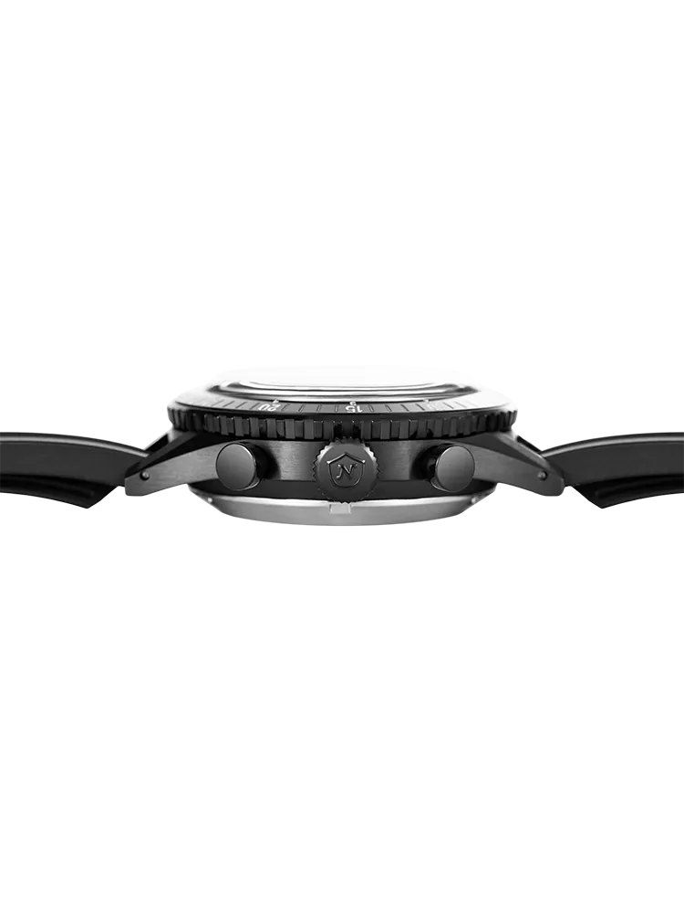 CHRONOMASTER FULL BLACK