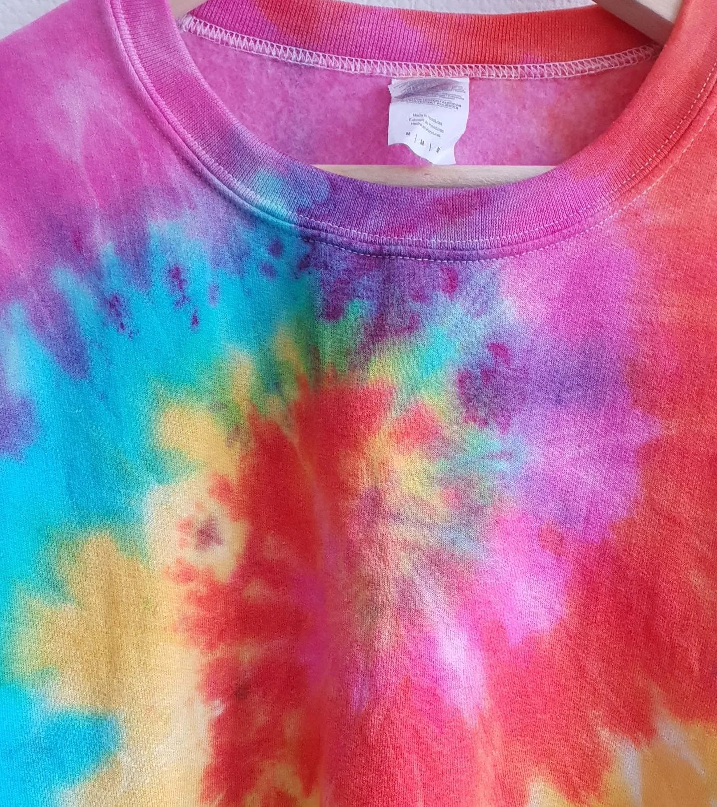 Colorful Tie-Dye Crop Sweatshirt