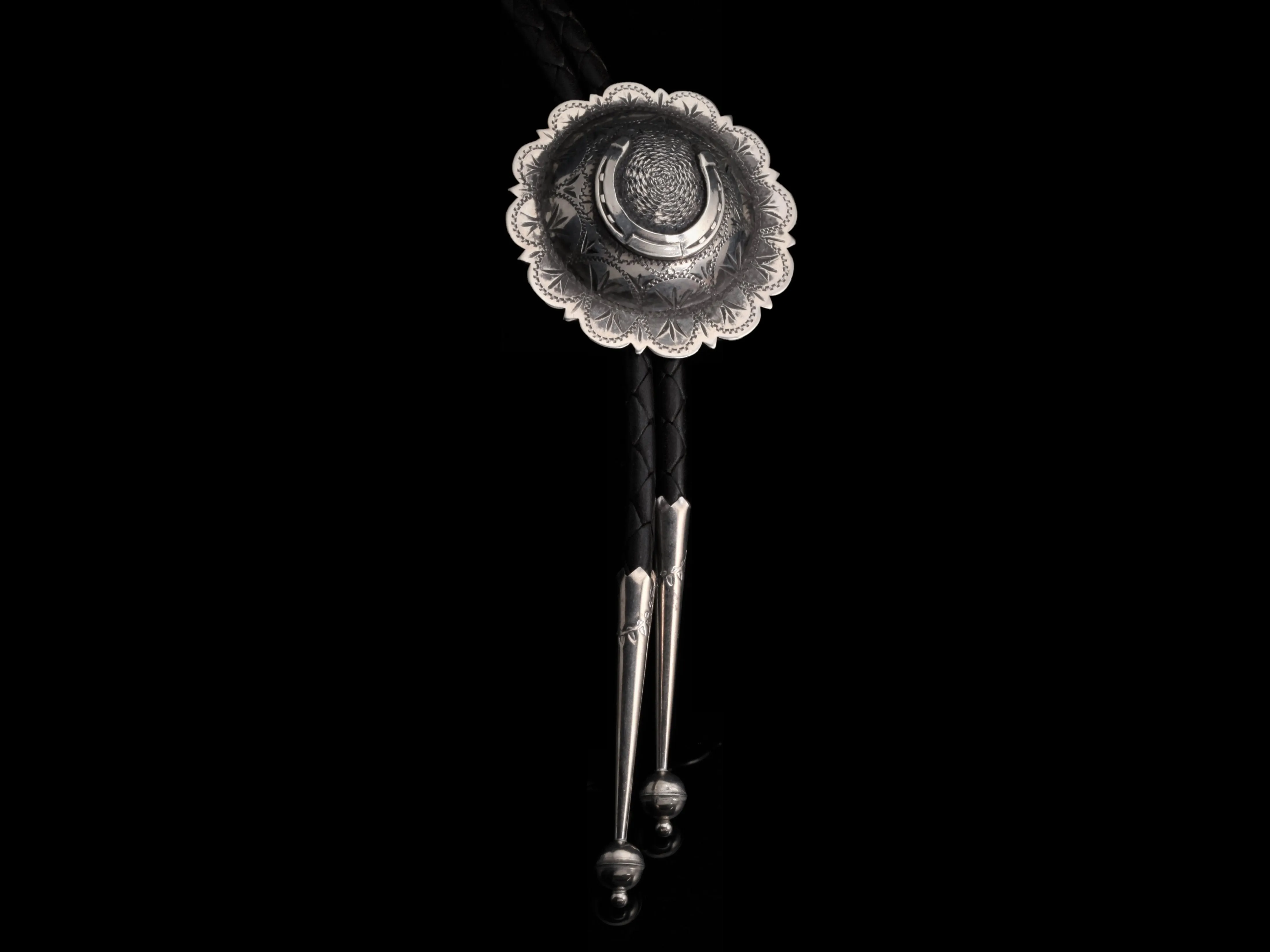 Concho Horseshoe Bolo