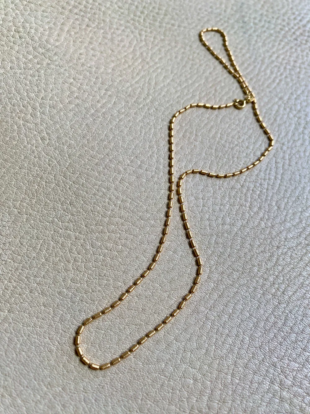 Dainty gold coil link necklace - 18k gold - 16.5 inch length - Italian vintage