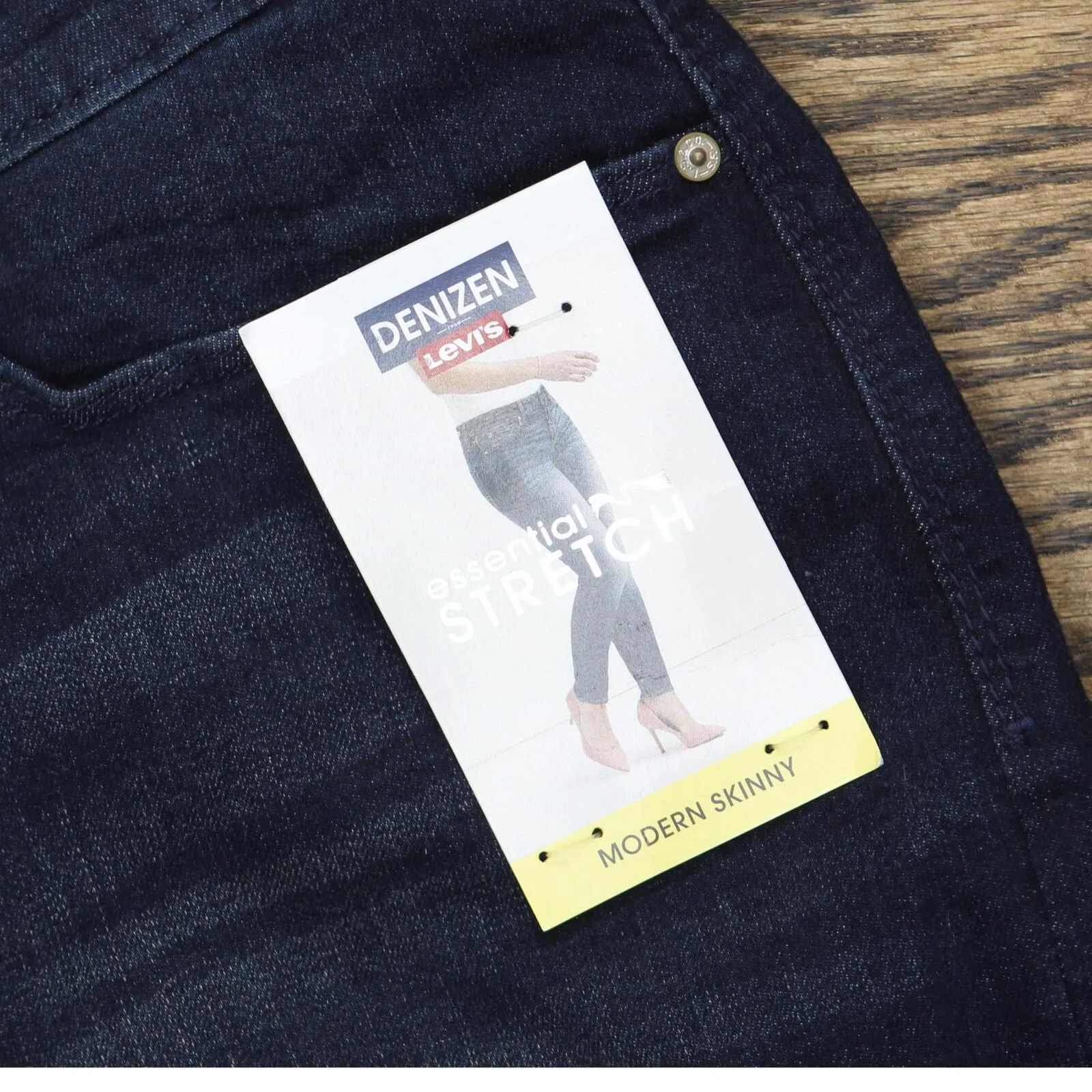 Denizen by Levi's Womens Modern Skinny Essential Stretch Jeans 1645e46221d744