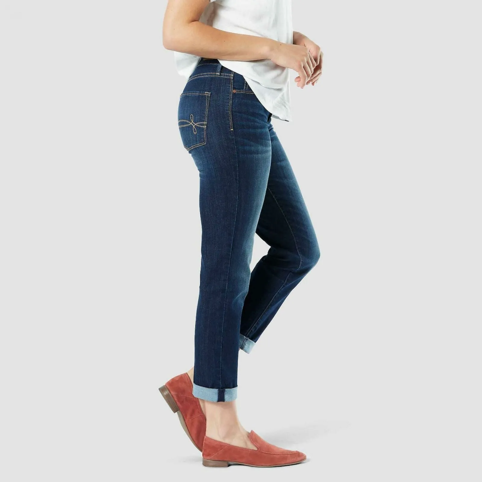 DENIZEN From Levi's Women's Mid Rise Modern Slim Cuffed Jeans