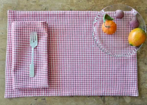 Hancock Placemat Raspberry