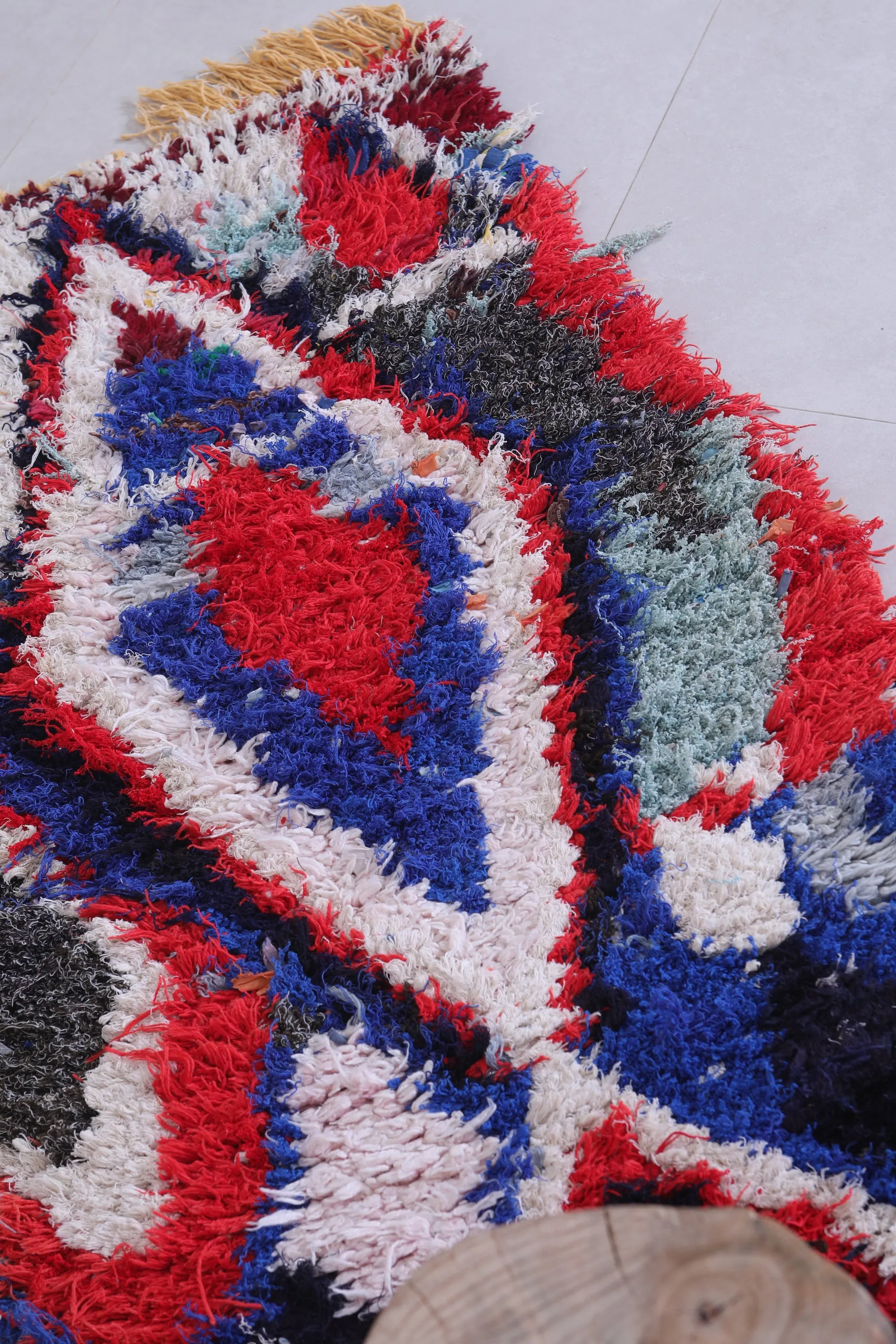 Handmade Moroccan Runner Rug – Bold Abstract Pattern 2.4 x 5.7 FT