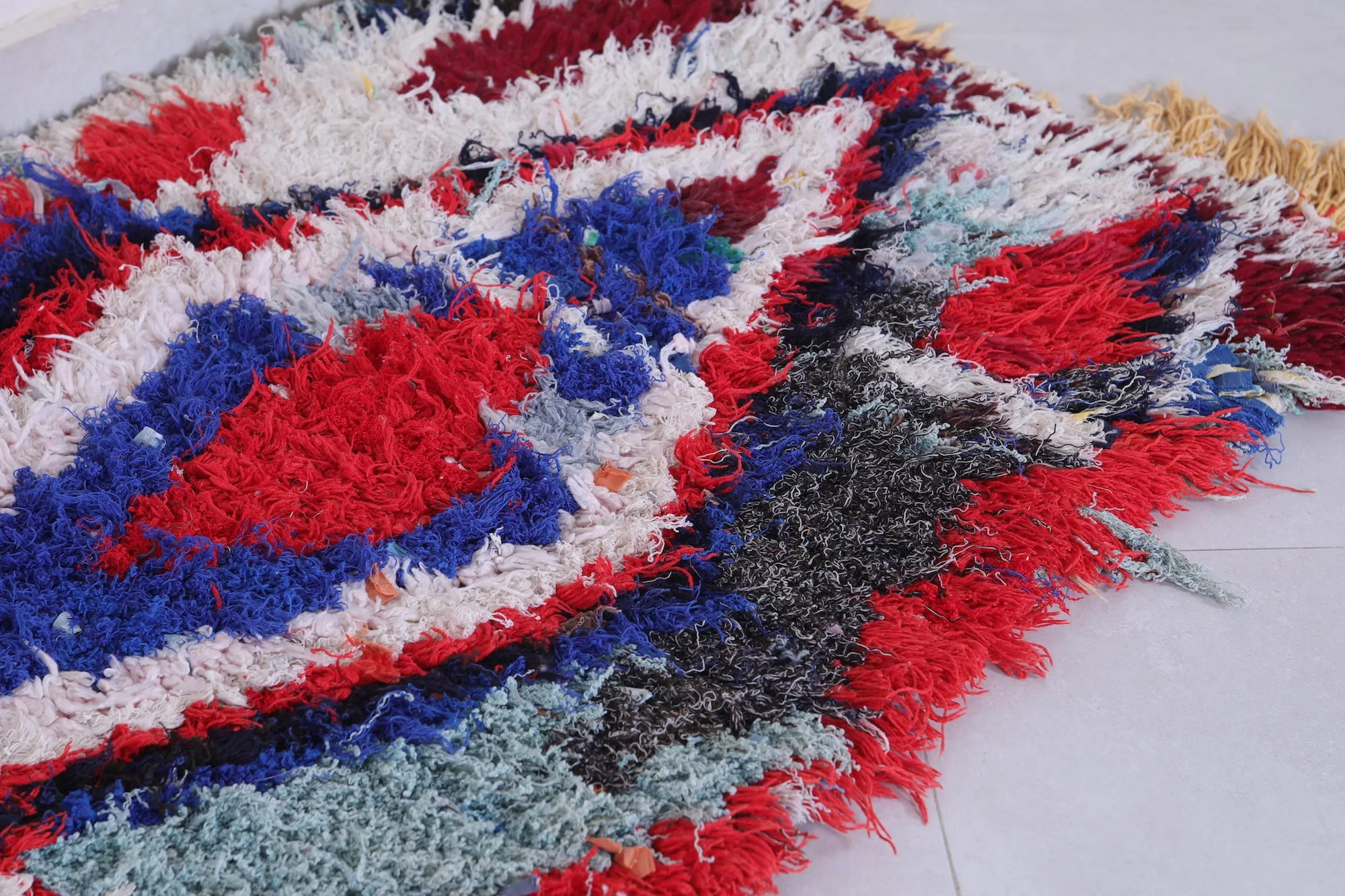 Handmade Moroccan Runner Rug – Bold Abstract Pattern 2.4 x 5.7 FT