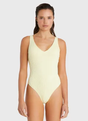 Hibiscus Aubrey One Piece (SAMPLE)