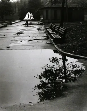 Homing Ship, New York, 1944 [11 x 14 inch print]