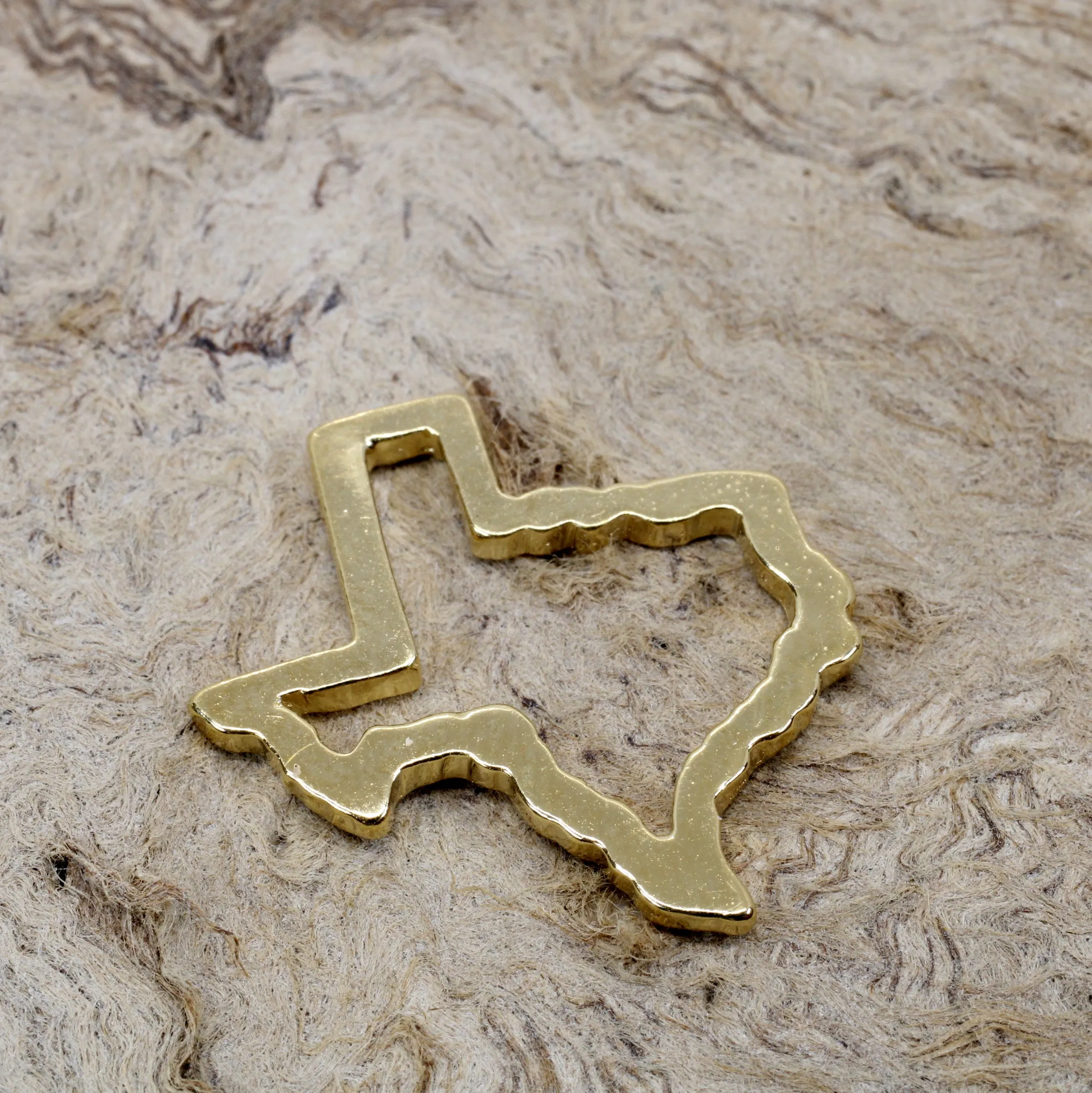 Large Texas Pin or Tie Tack with State of Texas Silhouette Outline 14kt Gold Vermeil