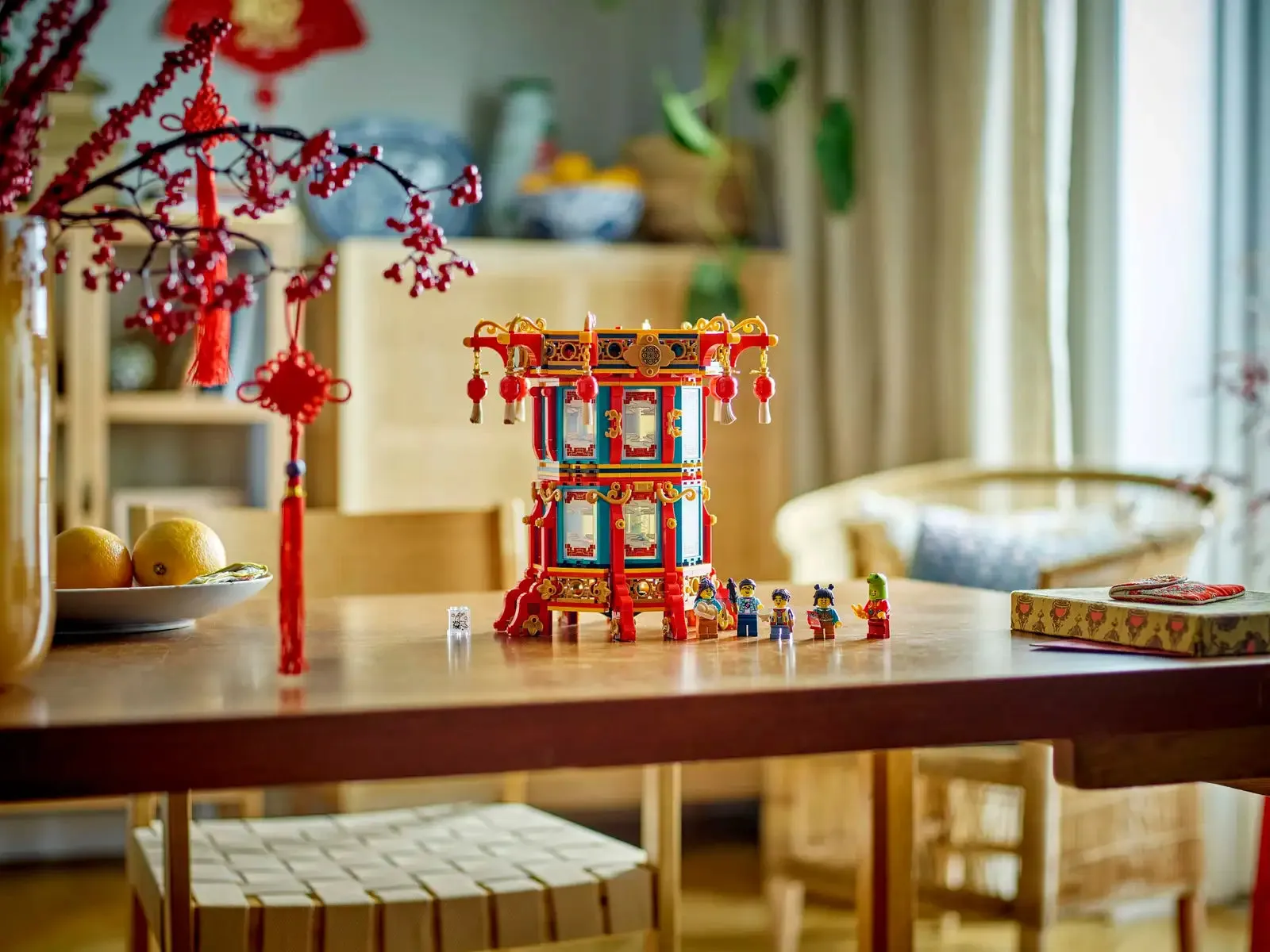 Lego Trotting Lantern (80116)