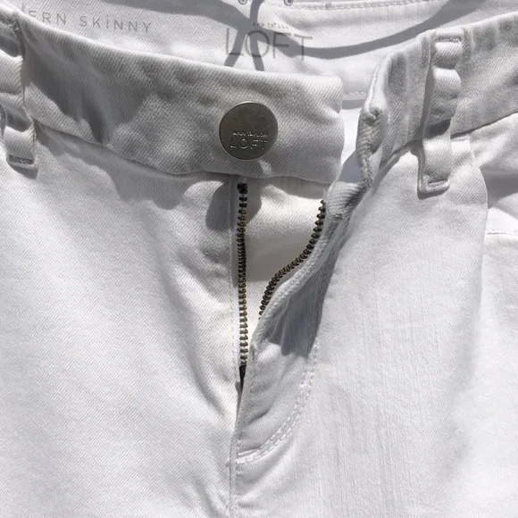 Loft white modern skinny ankle Jean size 28/6