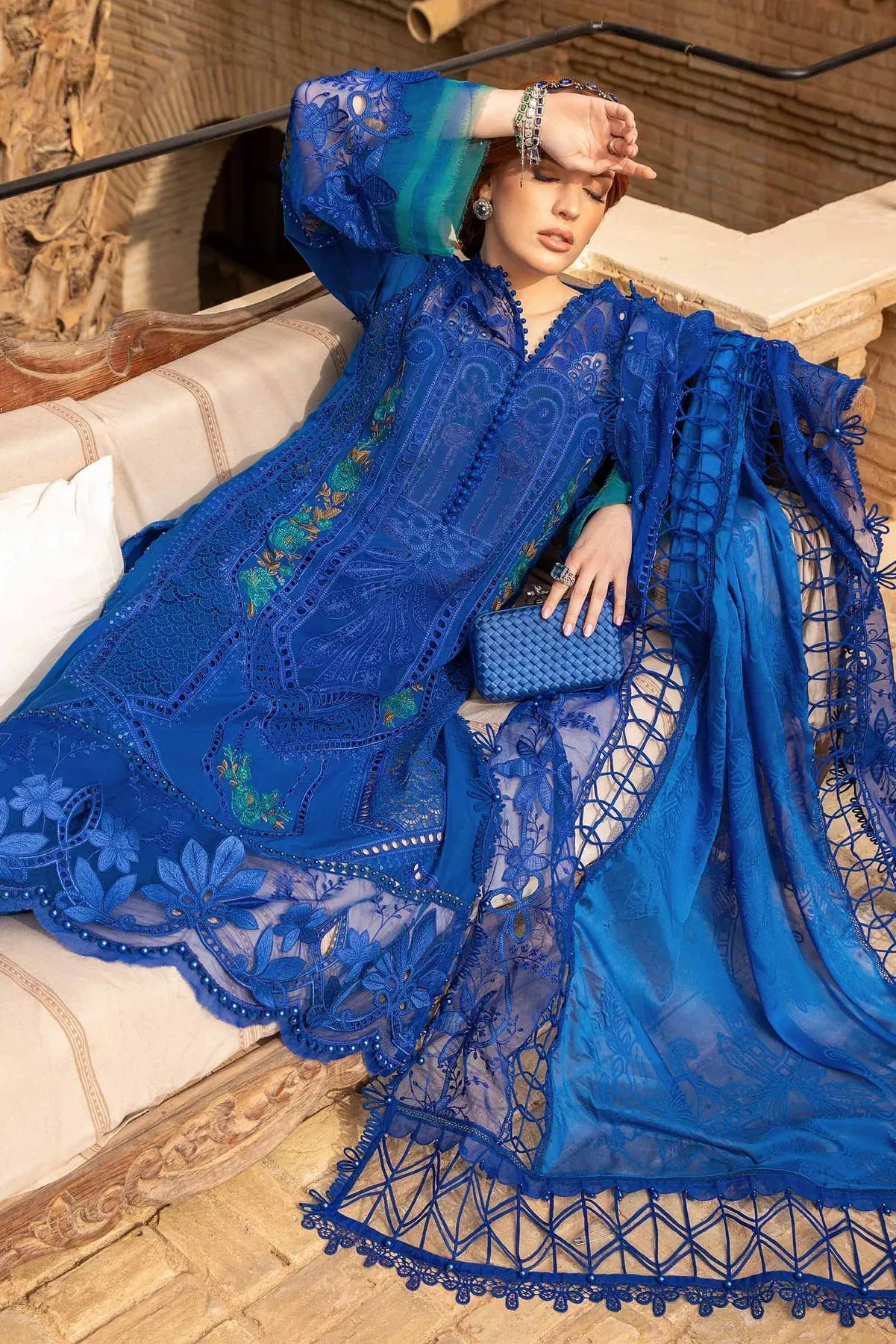 Maria.B Unstitched Embroidered Luxury Lawn 3Pc Suit D-2404-B