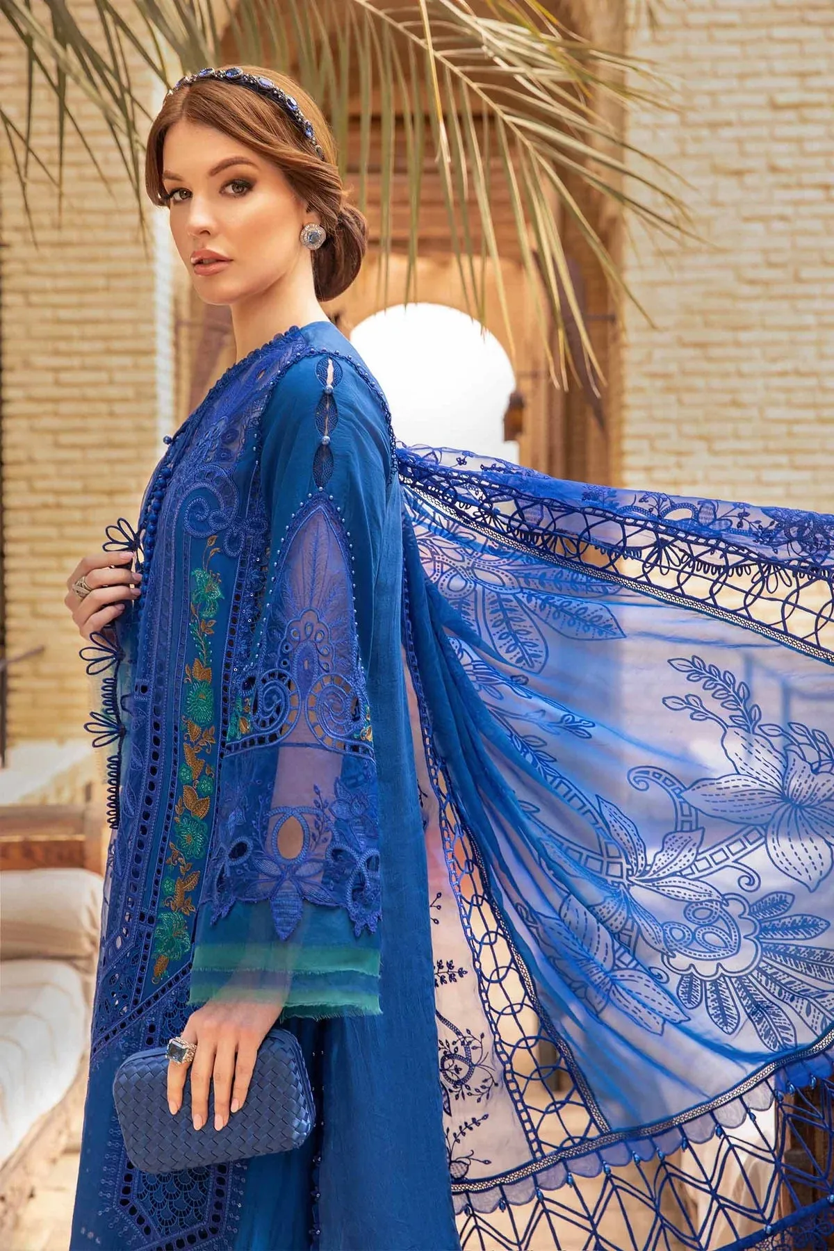 Maria.B Unstitched Embroidered Luxury Lawn 3Pc Suit D-2404-B