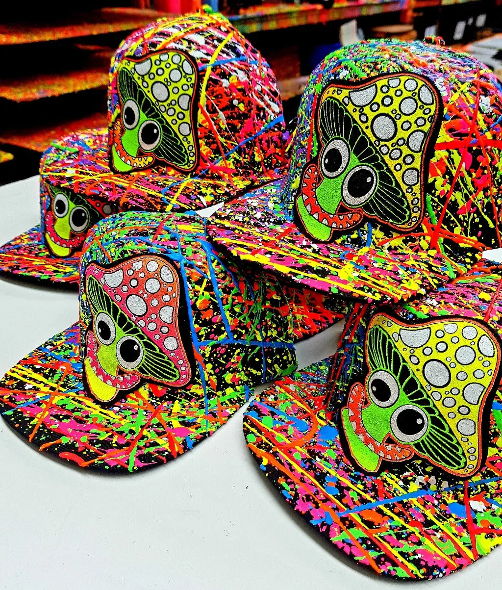 MUSHROOM CAP BLACK