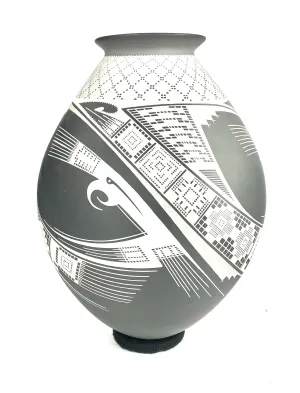 Noe Quezada Lace "Eagle" Vase #3