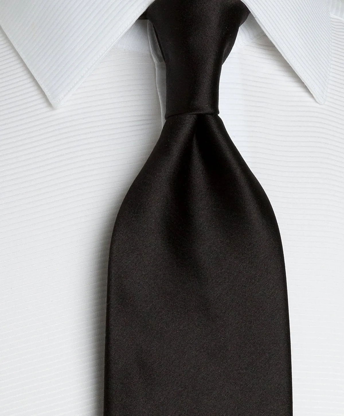 NT11100002 | Duchesse Satin Solid Neck Tie