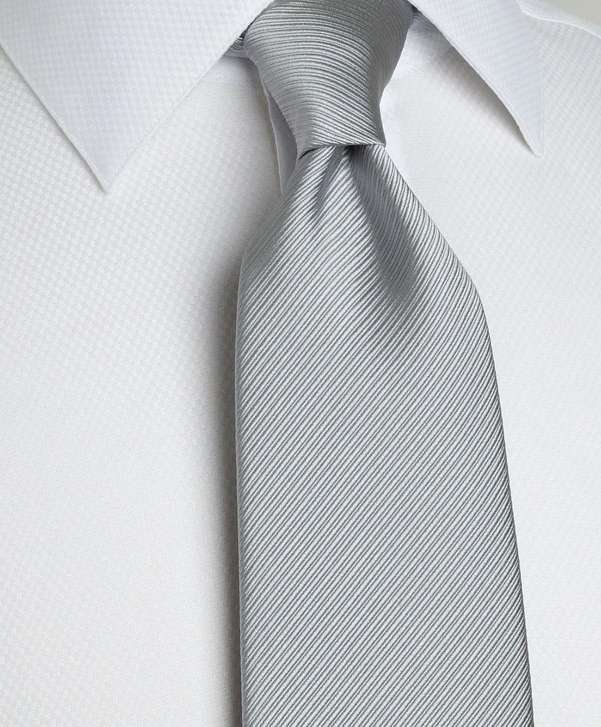 NT6962044 | Twill Weave Italian Silk Neck Tie