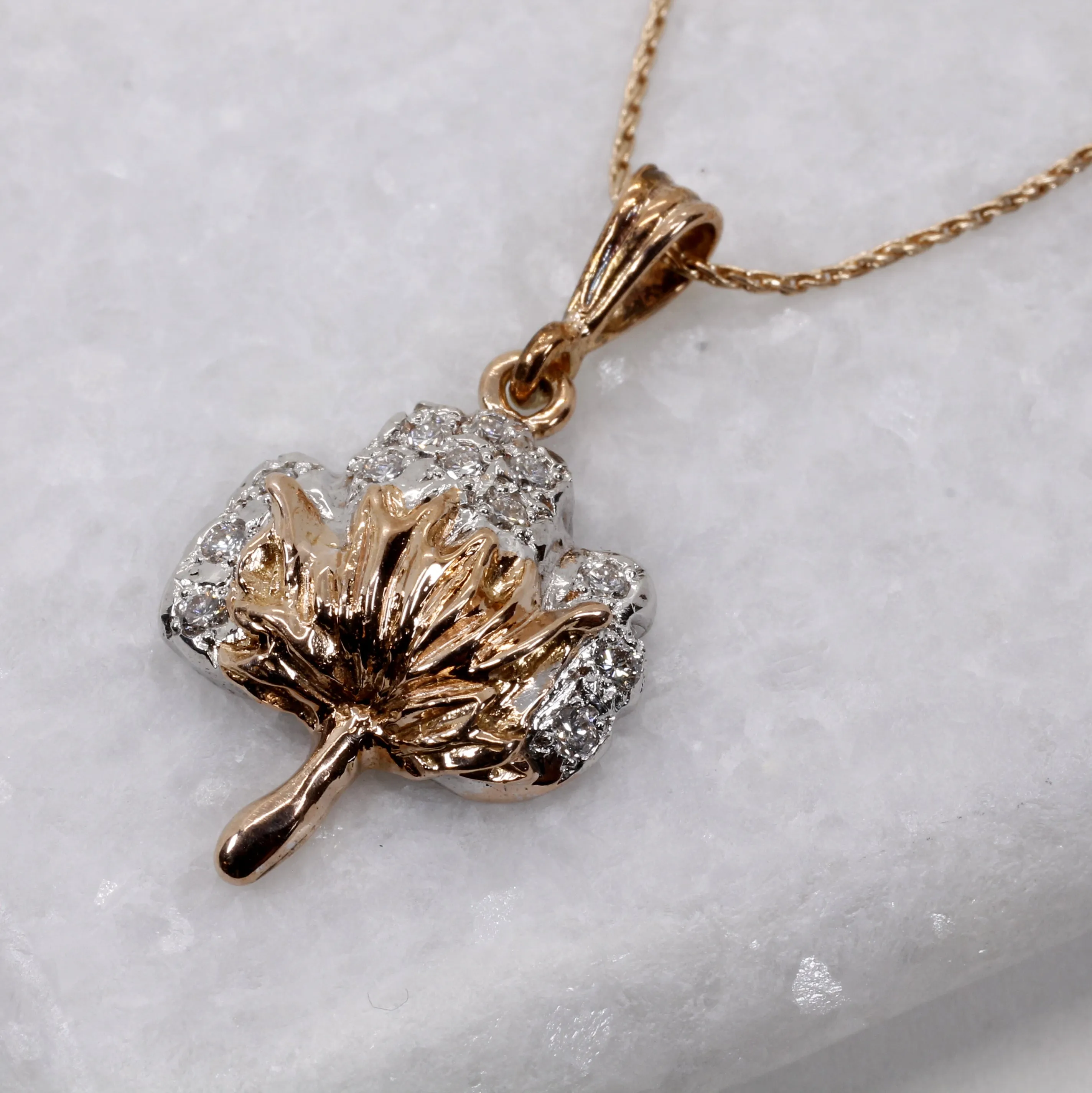 Rose Gold Diamond Cotton Boll Necklace with Detailed Cotton Boll