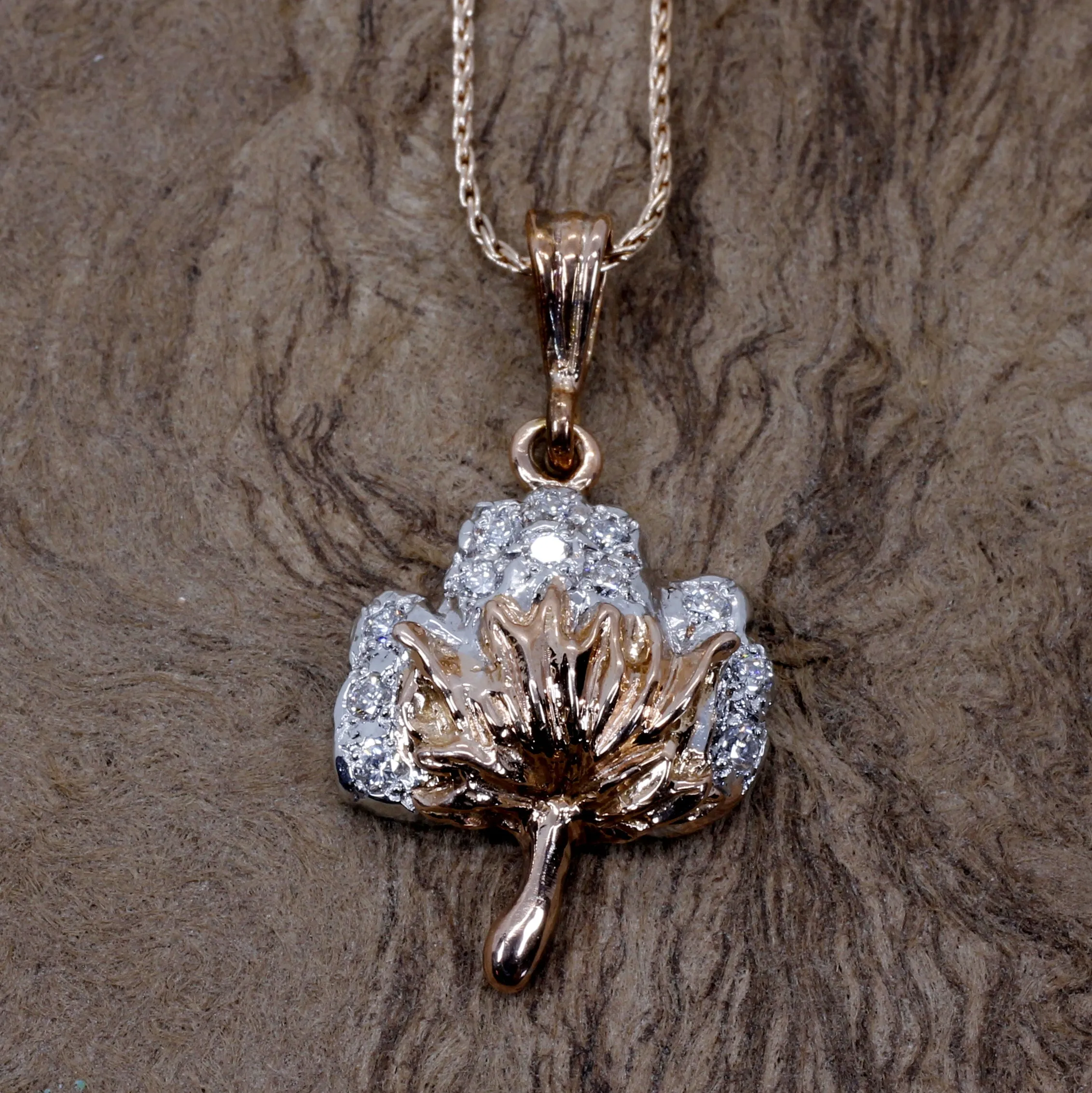 Rose Gold Diamond Cotton Boll Necklace with Detailed Cotton Boll