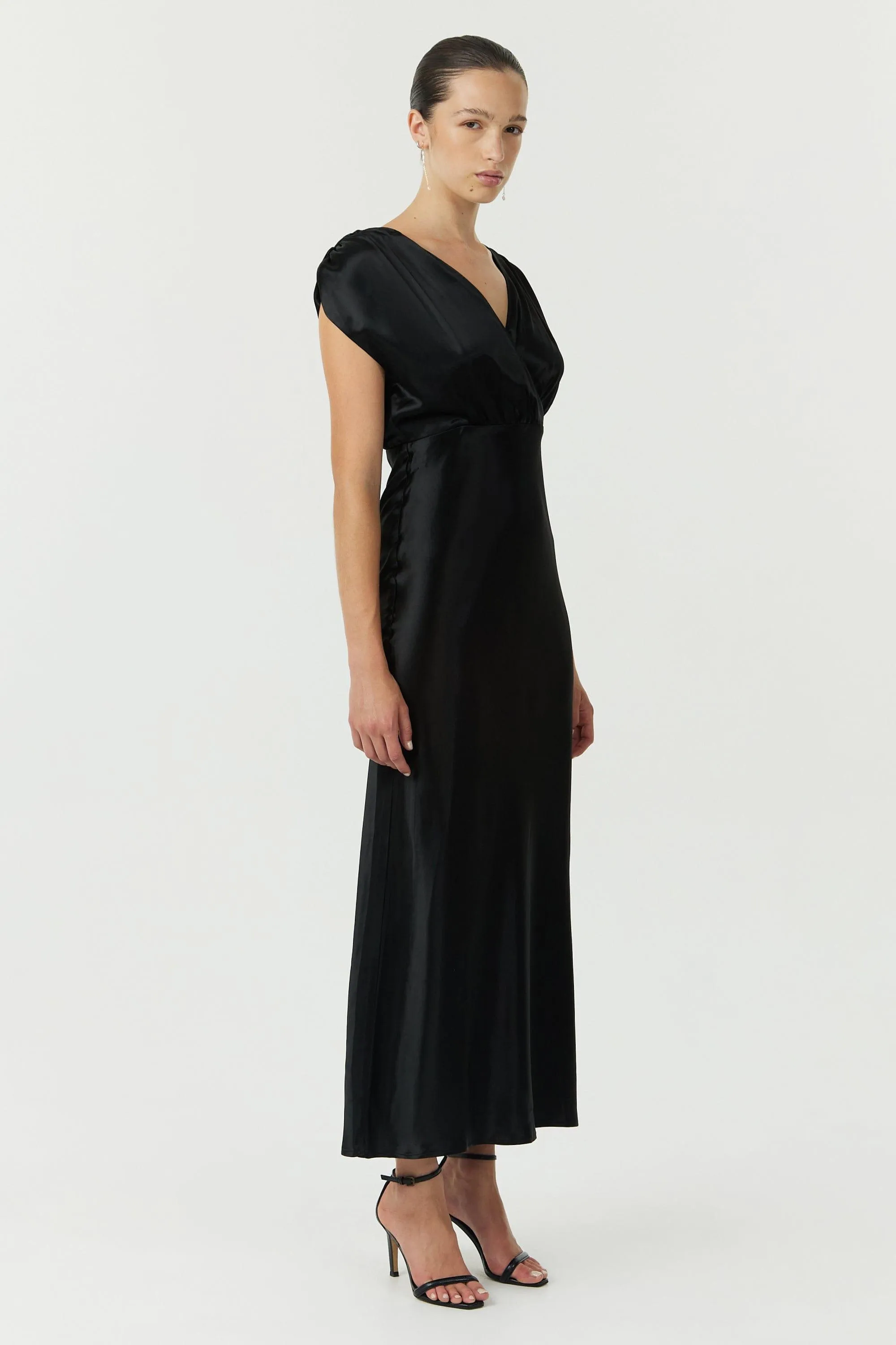 SATIN CROSS OVER GATHER DRESS | BLACK