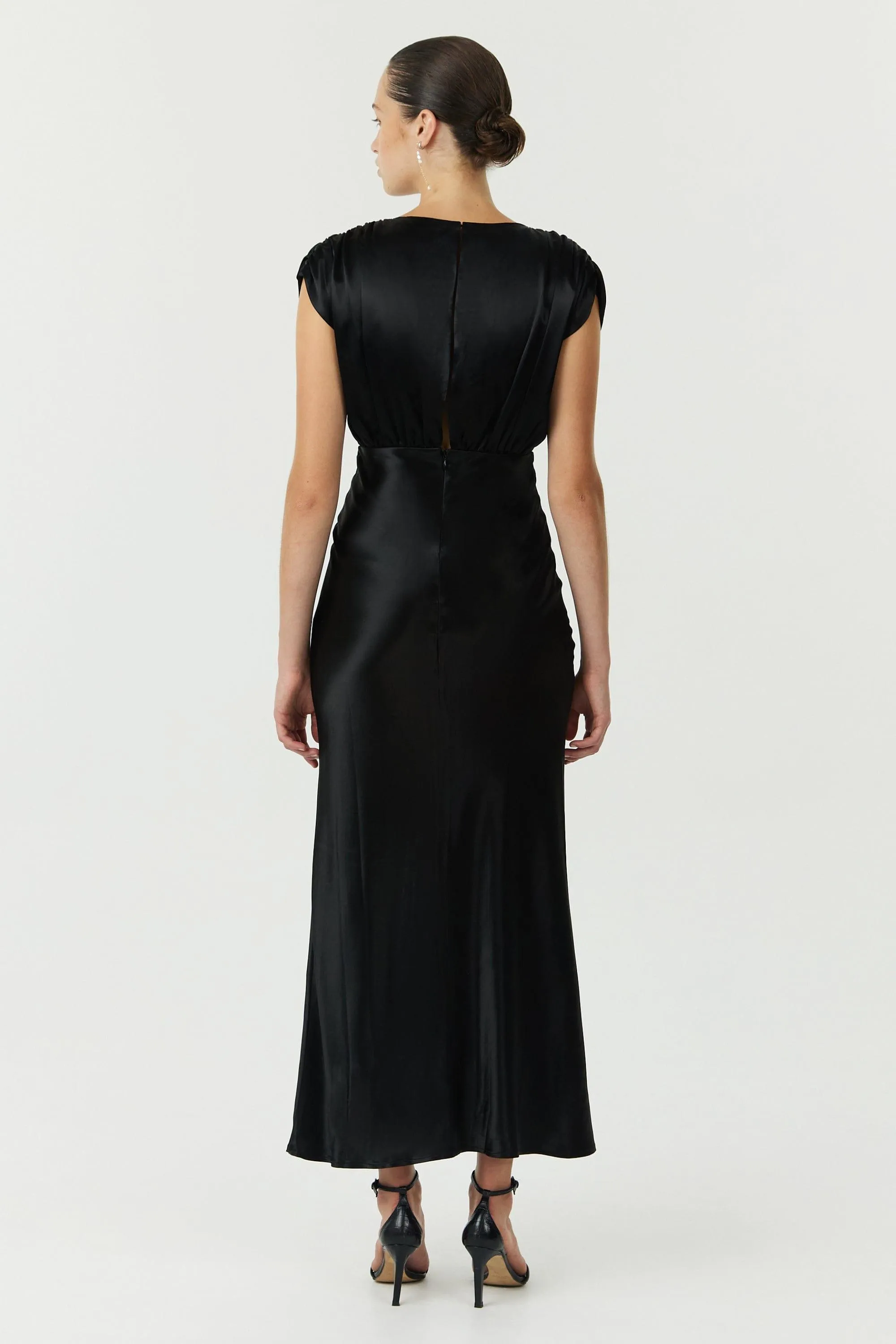 SATIN CROSS OVER GATHER DRESS | BLACK