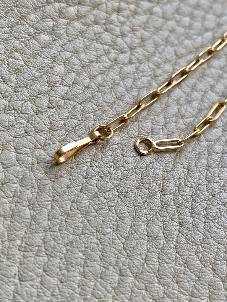 Skinny vintage paper clip chain in 18k gold - 15.6 inch length