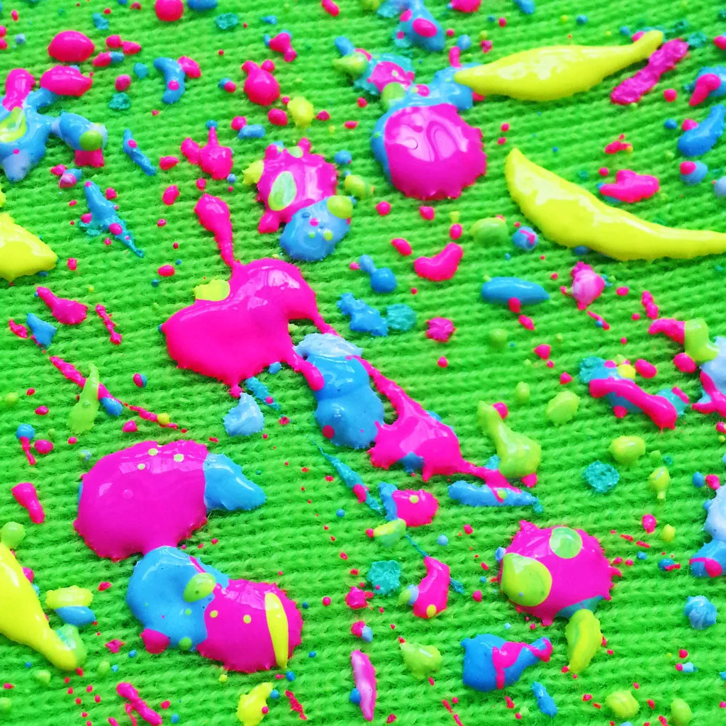 SPLATTERED BEANIE NEON GREEN - NEON MULTI