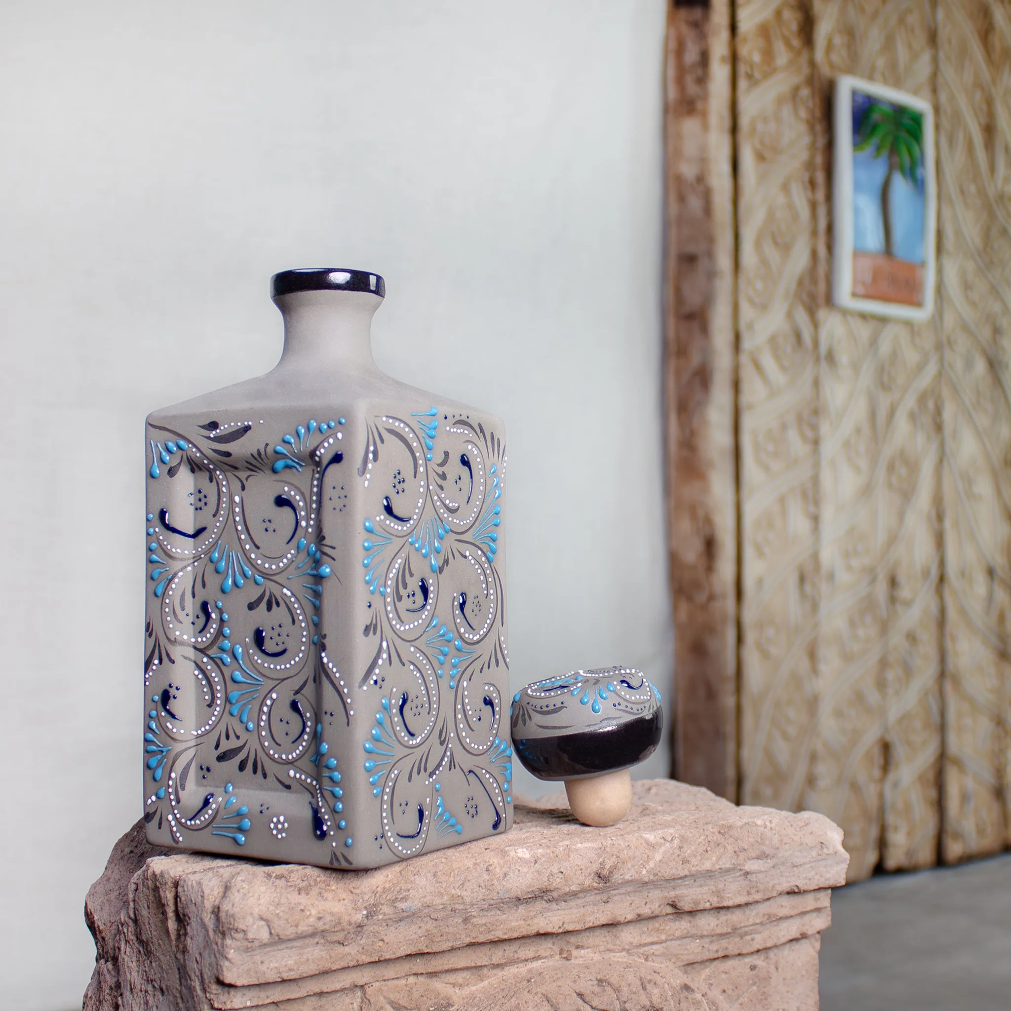 Stoneware Decanter | Noir Edition Azules Pattern