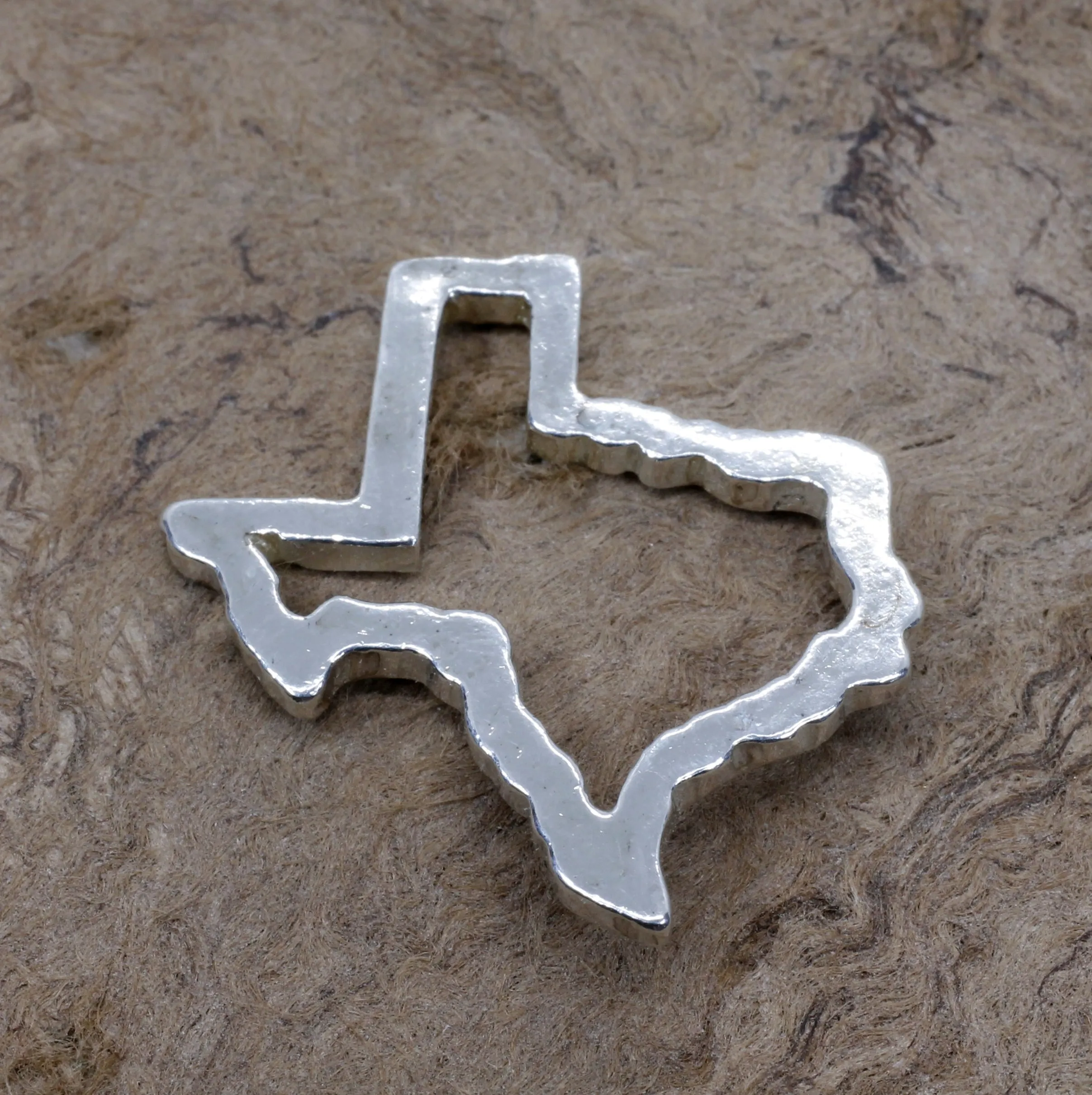 Texas Pin or Tie Tack with Lone Star State of Texas Silhoutte Outline in real silver
