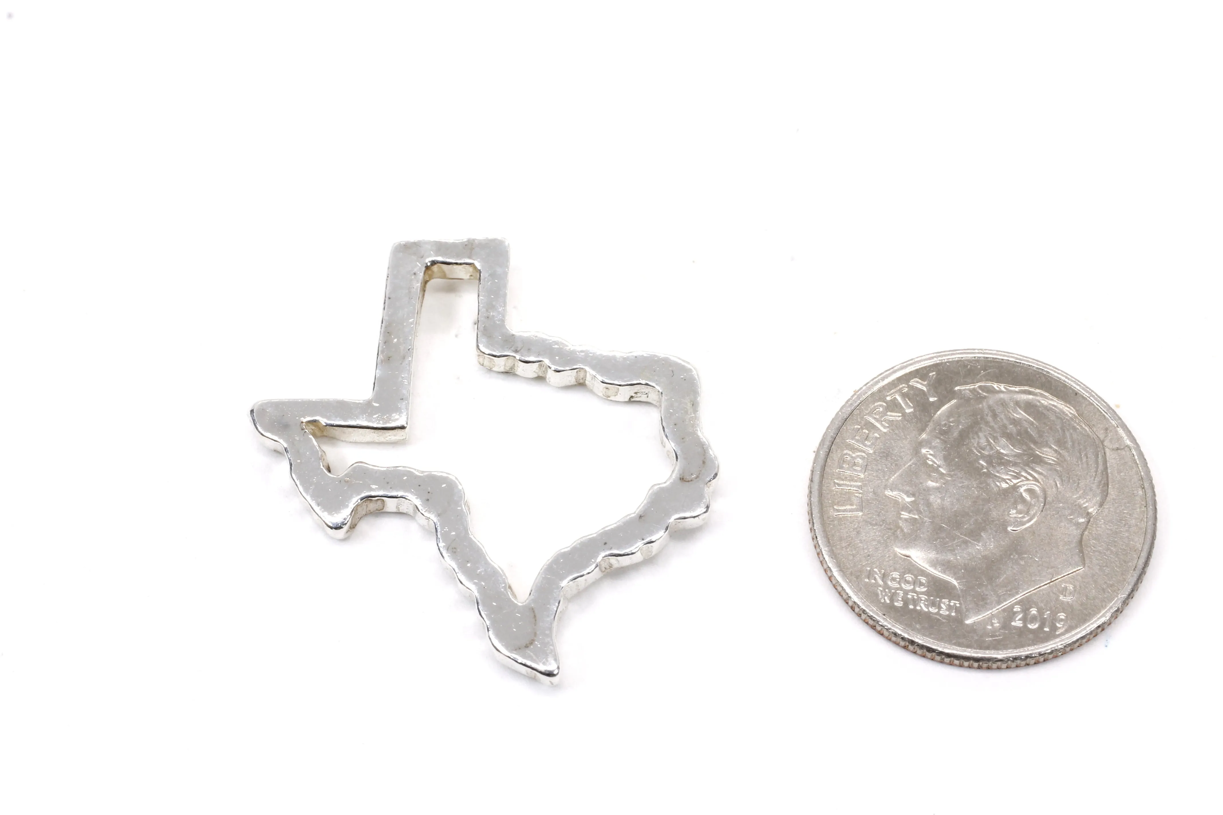 Texas Pin or Tie Tack with Lone Star State of Texas Silhoutte Outline in real silver