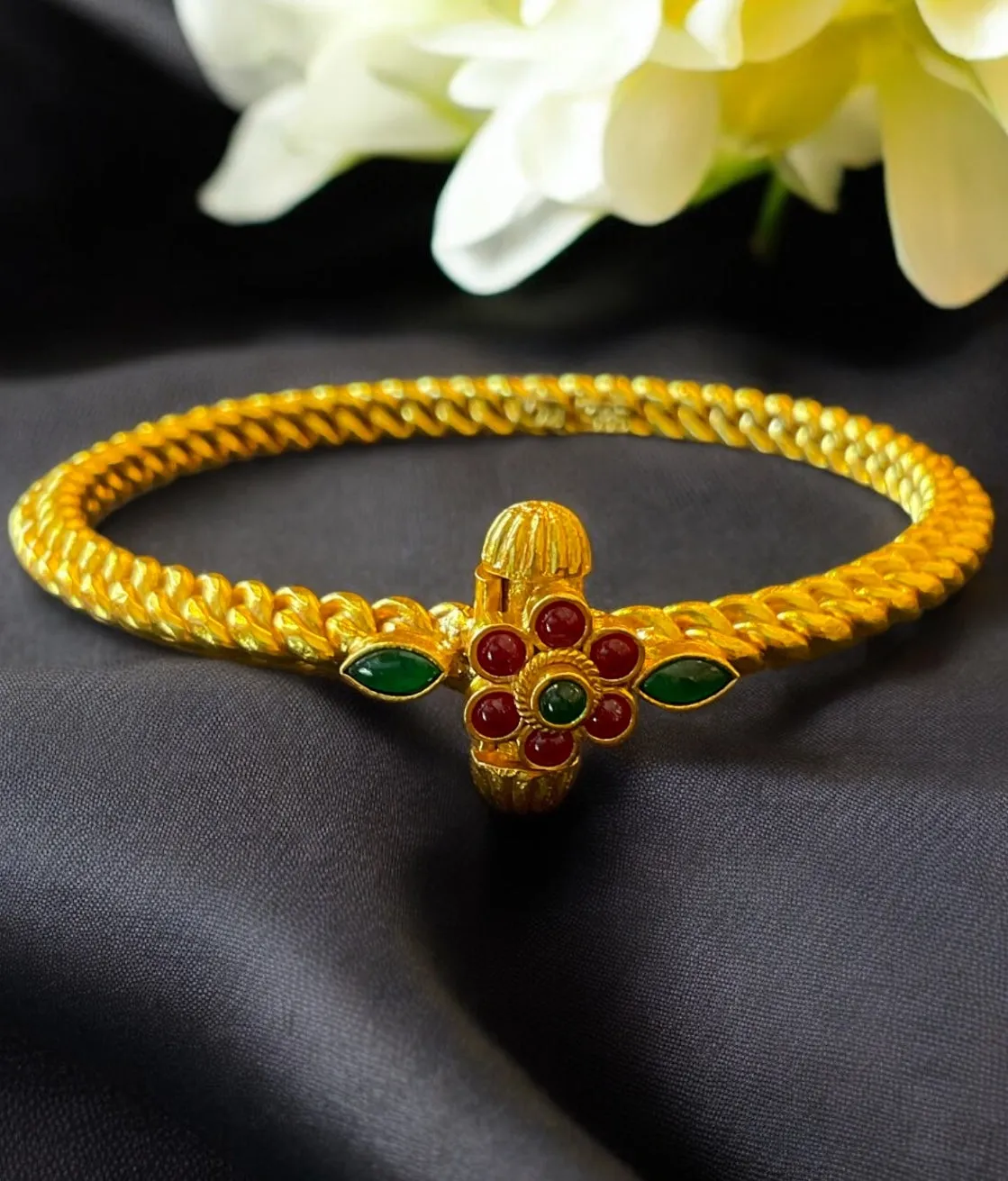 The Amuda Antique Silver Golusu Bracelet (Red/Green /Size 2.4;2.6)