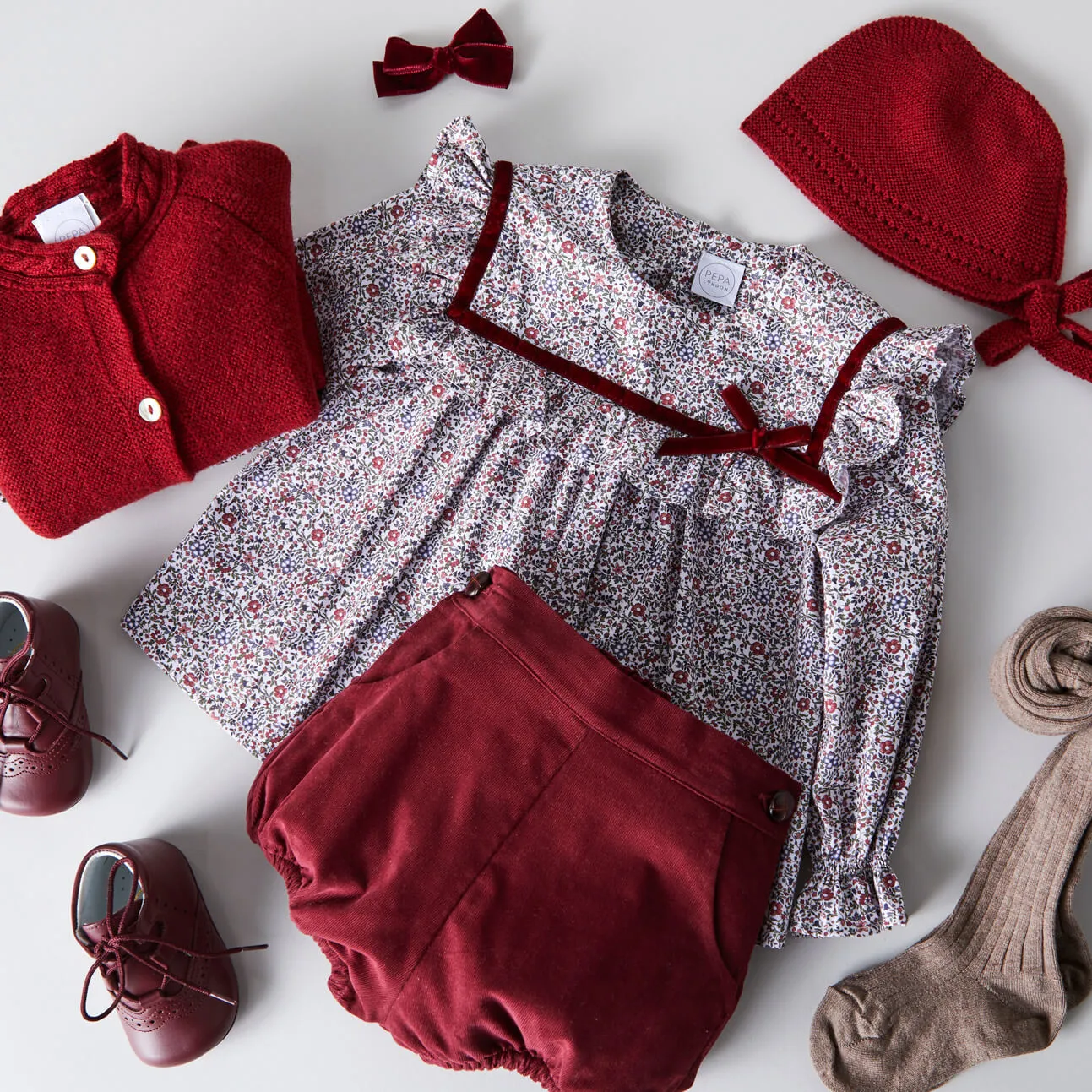 Velvet Medium-Bow Clip in Burgundy