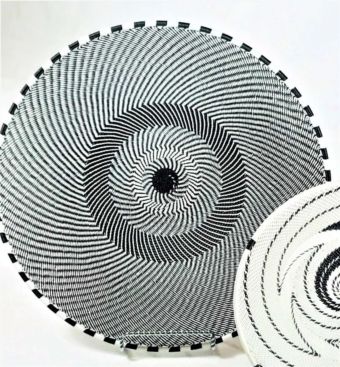 Zulu Telephone Wire - African Eclipse